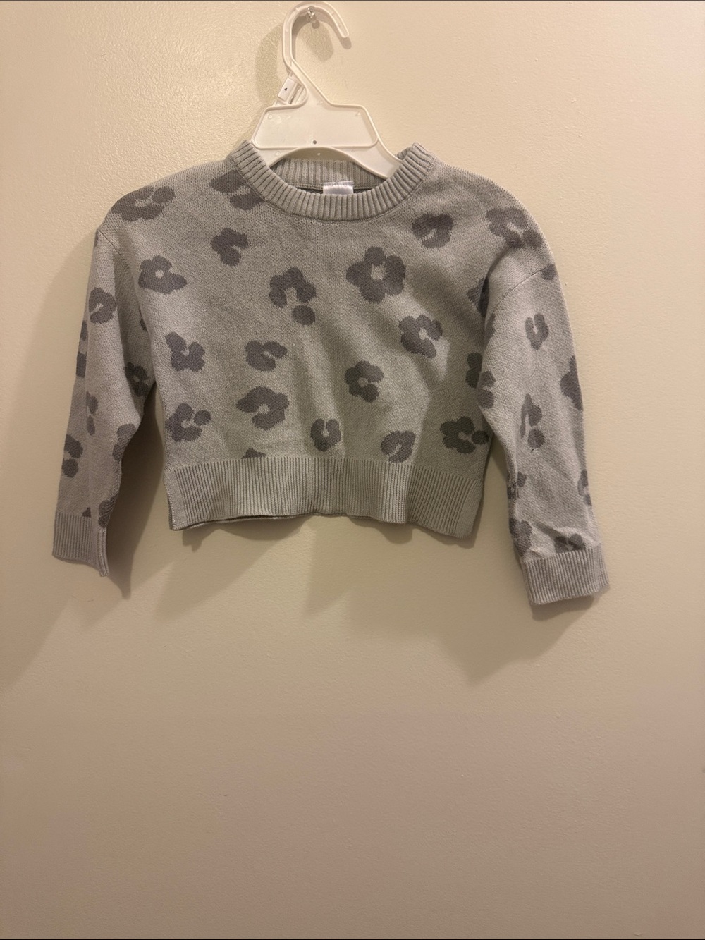 Light Gray Leopard Print Sweater - Sz. 3T